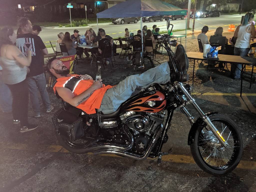 KNJs Sports Bar | restaurant | 1909 NE Seward Ave, Topeka, KS 66616, USA | 7852466355 OR +1 785-246-6355