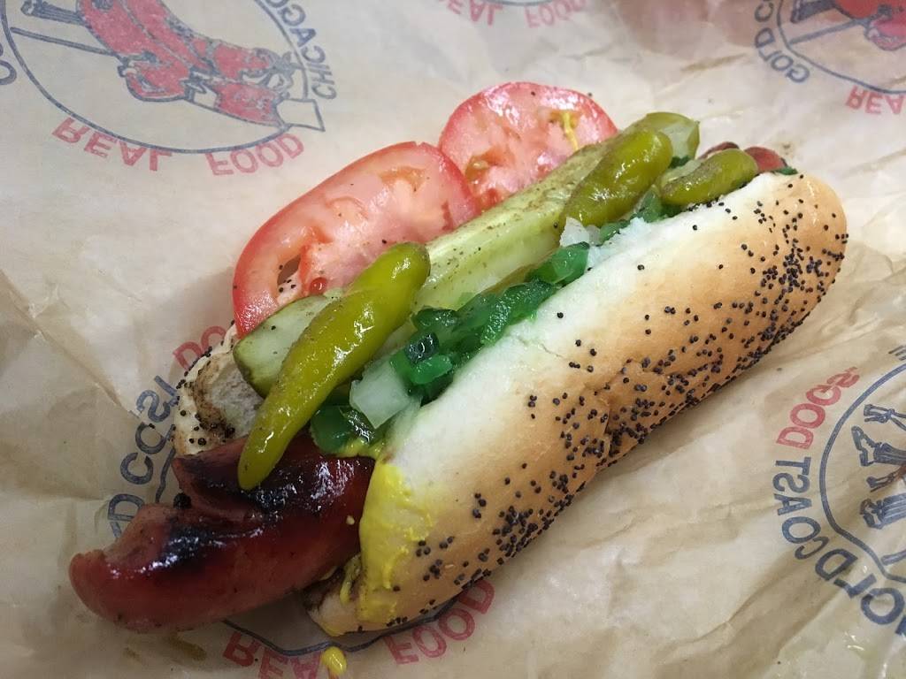 Gold Coast Dogs | meal takeaway | 10000 Bessie Coleman Dr, Chicago, IL 60666, USA | 8004974828 OR +1 800-497-4828