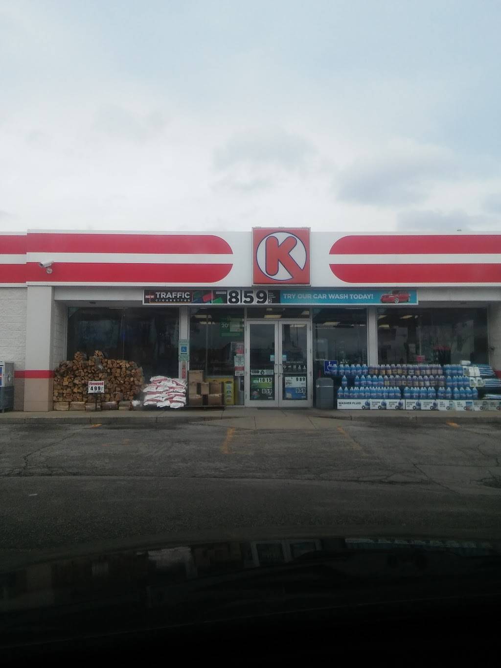 Circle K | cafe | 10258 S Kedzie Ave, Evergreen Park, IL 60805, USA | 7084227505 OR +1 708-422-7505