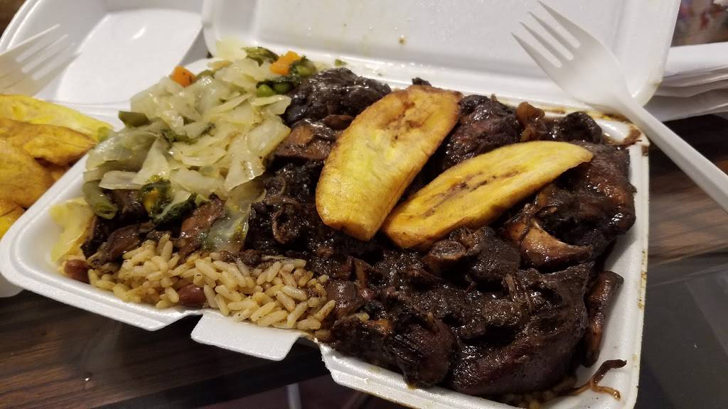 Patty Plus | restaurant | 324 Livingston St, Brooklyn, NY 11217, USA | 7185227565 OR +1 718-522-7565