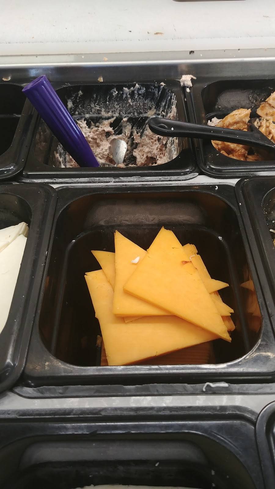 Subway | restaurant | 150-A W Baseline Rd, Rialto, CA 92376, USA | 9098742500 OR +1 909-874-2500