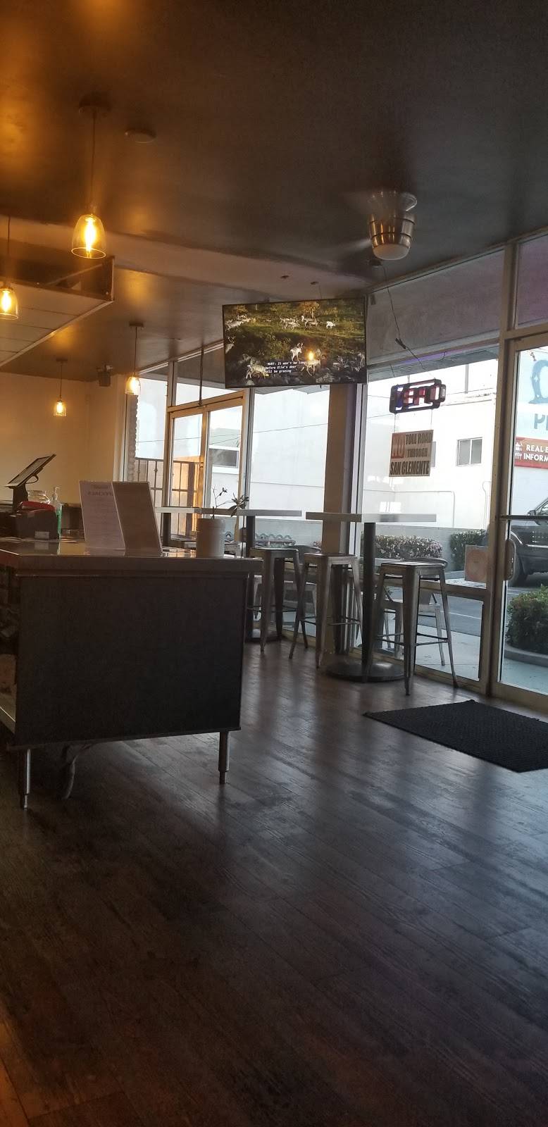 Guichos Eatery | meal takeaway | 1110 S El Camino Real, San Clemente, CA 92672, USA | 9494811070 OR +1 949-481-1070