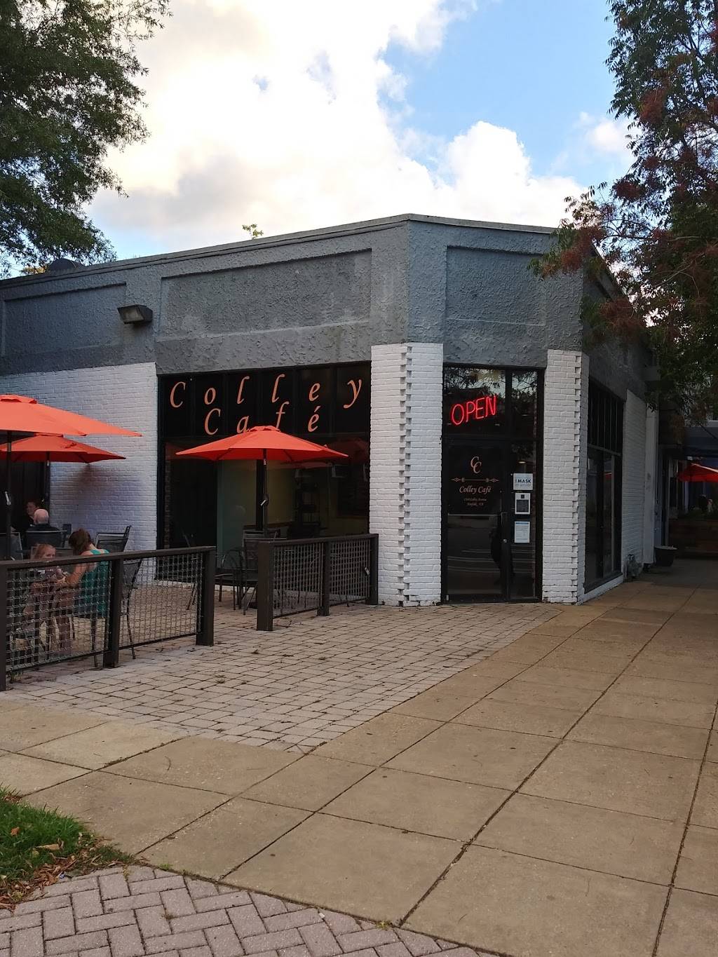 Colley Cafe | restaurant | 1318 Colley Ave, Norfolk, VA 23517, USA | 7579043075 OR +1 757-904-3075