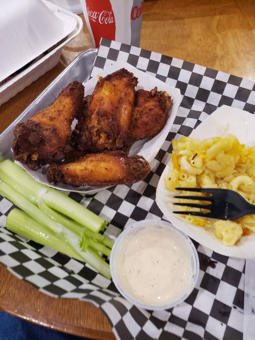 Moes Original BBQ Restaurant & Catering - Bangor | restaurant | 650 Broadway, Bangor, ME 04401, USA | 2079929000 OR +1 207-992-9000