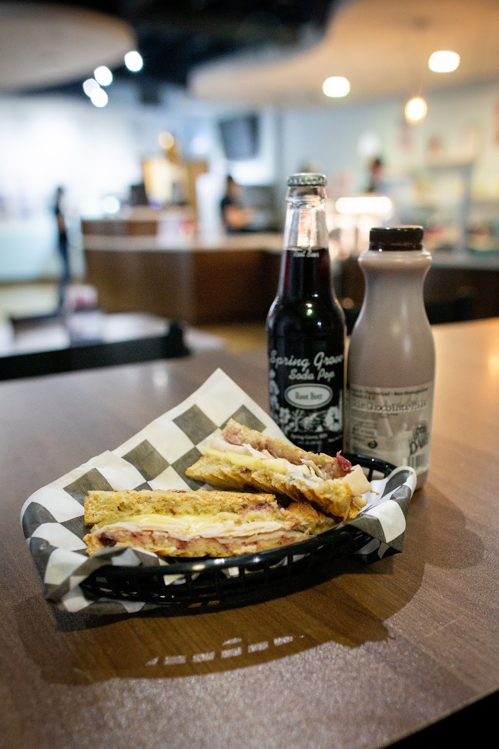 Sugar Bowl Fayette | restaurant | 128 S Main St, Fayette, IA 52142, USA | 5634258031 OR +1 563-425-8031