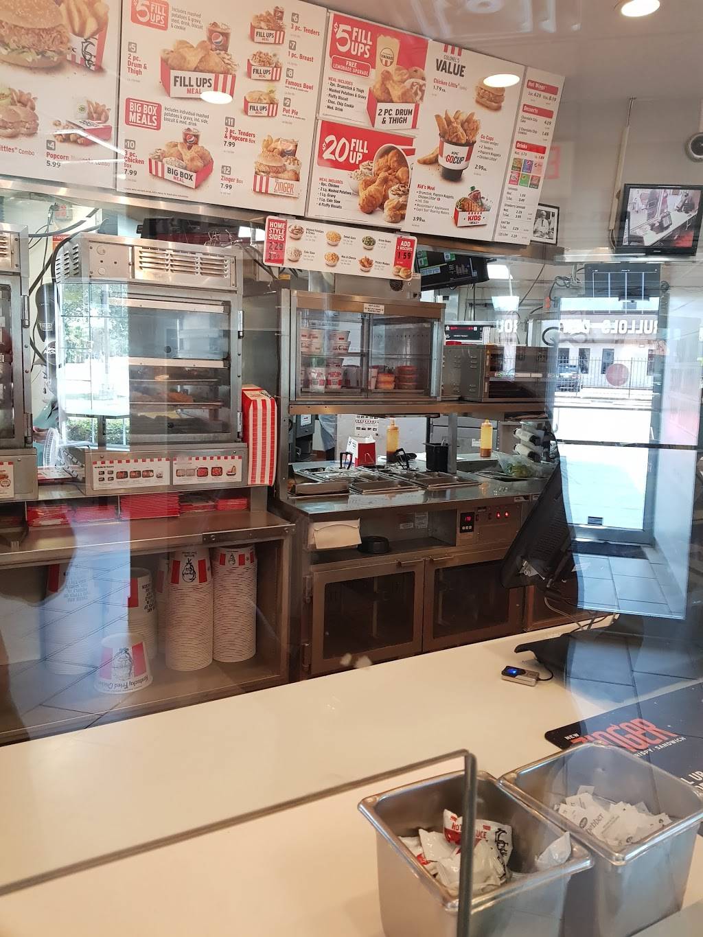 KFC | restaurant | 611 W Little York Road, Houston, TX 77091, USA | 7136945992 OR +1 713-694-5992
