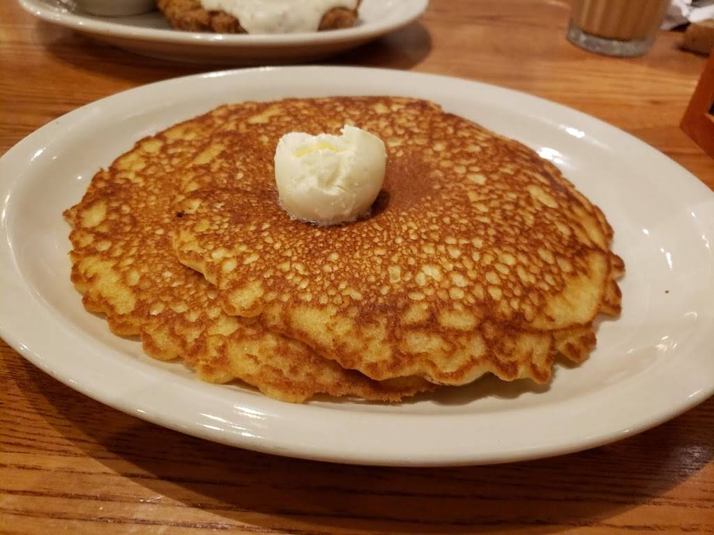 Cracker Barrel Old Country Store | restaurant | 105 Hoffman Dr, LaGrange, GA 30241, USA | 7068840159 OR +1 706-884-0159