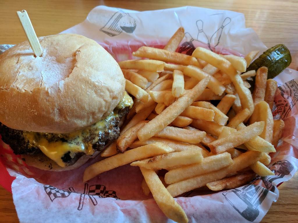 Barrel Inn | restaurant | 2005 West Ave S, La Crosse, WI 54601, USA | 6087888442 OR +1 608-788-8442