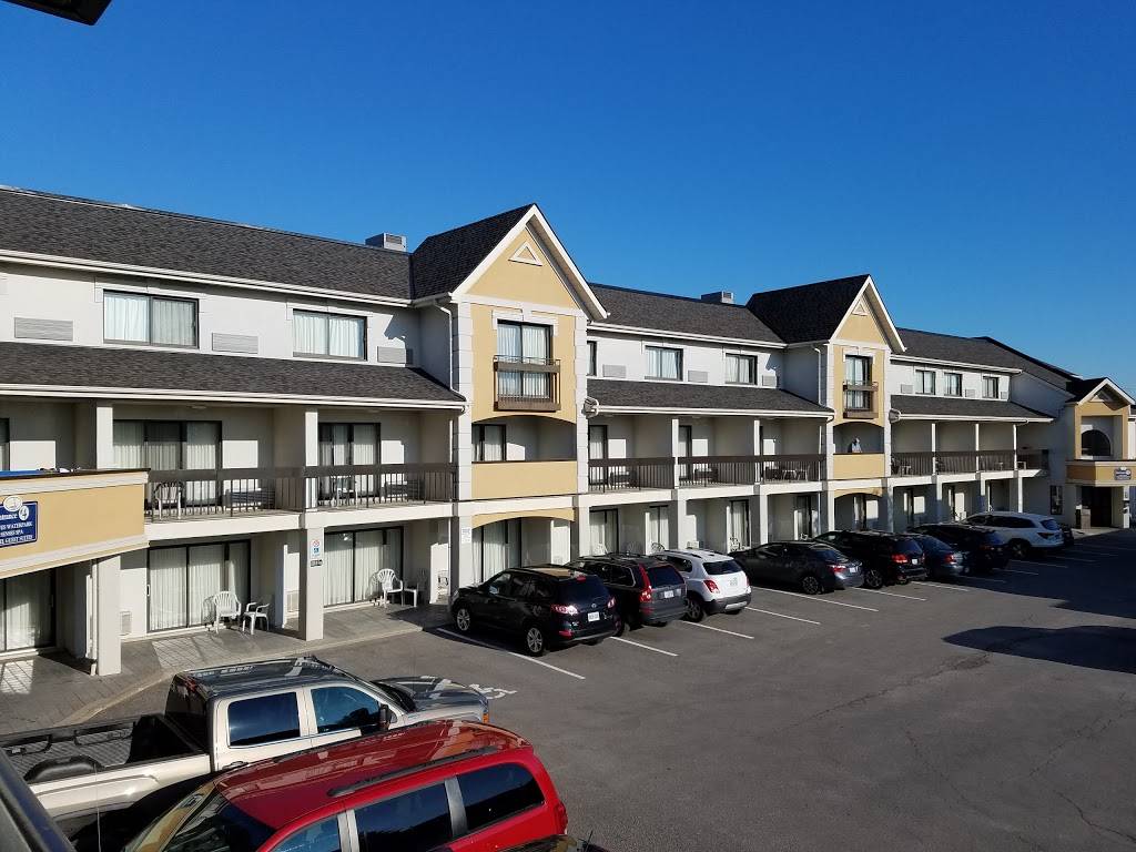 Americana Conference Resort Spa & Waterpark | restaurant | 8444 Lundys Ln, Niagara Falls, ON L2H 1H4, Canada | 9053568444 OR +1 905-356-8444