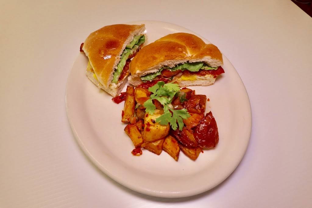 El Gallo Dorado #2 Restaurant | restaurant | 115 Main St, Monroe, CT 06468, USA | 4752311300 OR +1 475-231-1300