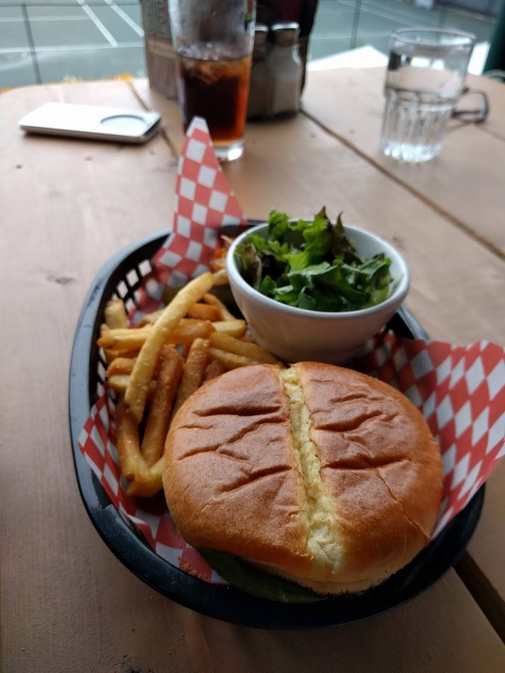 The Cameron | restaurant | 176 Cameron Ave, Ottawa, ON K1S 0X5, Canada | 6137307207 OR +1 613-730-7207