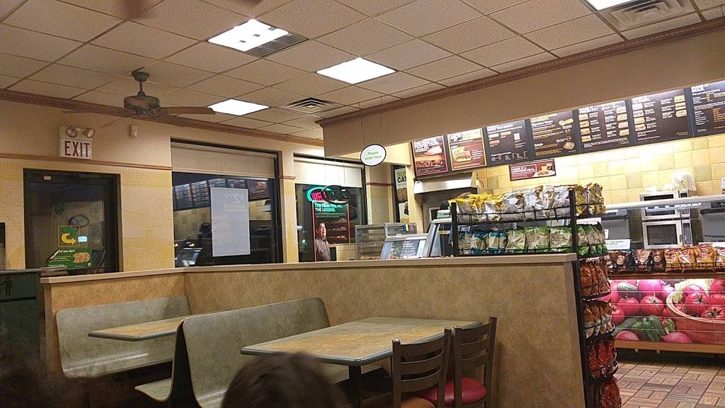 Subway | restaurant | 101 Grindstone Ct, Hinckley, MN 55037, USA | 3203846184 OR +1 320-384-6184