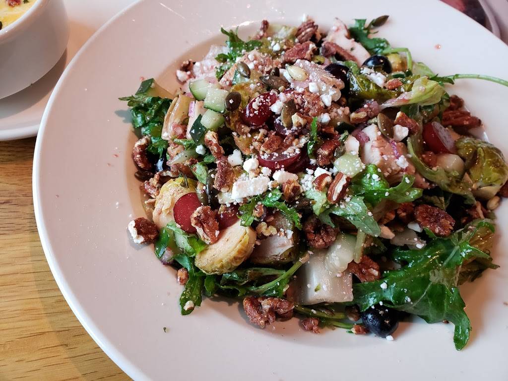 BJs Restaurant & Brewhouse | restaurant | 2715 Fairfield Commons, Beavercreek, OH 45431, USA | 9379560500 OR +1 937-956-0500