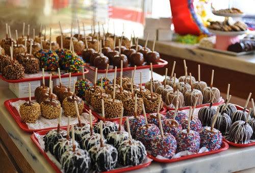 Bear Creek Gifts and Candy Kitchen | restaurant | 165 N Main St, Mt Airy, NC 27030, USA | 3367866602 OR +1 336-786-6602