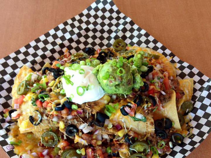 Nacho Mammas Barrington | restaurant | 18 Maple Ave, Barrington, RI 02806, USA | 4012890171 OR +1 401-289-0171