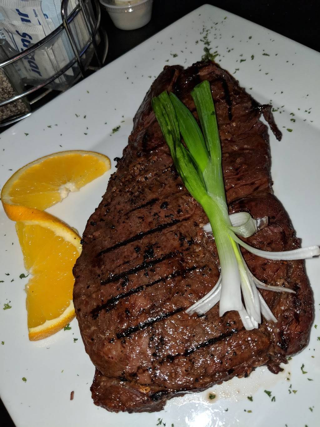 Goetten Oasis Restaurant | restaurant | 1109 5th St, Carrollton, IL 62016, USA | 2179423713 OR +1 217-942-3713