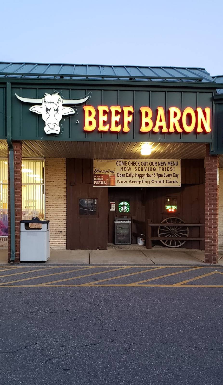 Beef Baron | restaurant | 2366 Catasauqua Rd, Bethlehem, PA 18018, USA | 6108688995 OR +1 610-868-8995