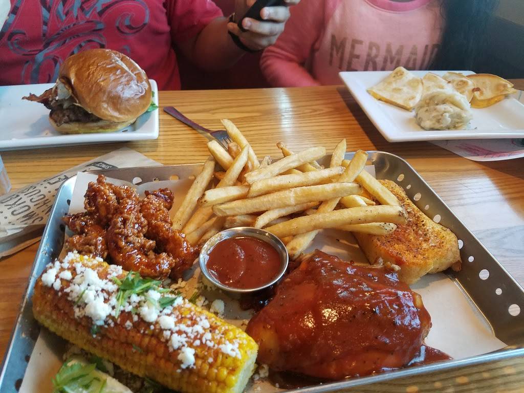 Chilis Grill & Bar | meal takeaway | 12912 Cortez Blvd, Brooksville, FL 34613, USA | 3525977160 OR +1 352-597-7160