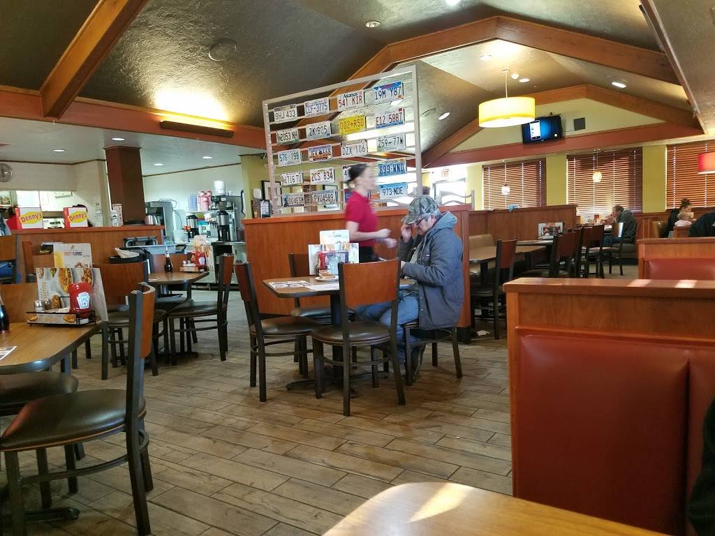 Dennys | restaurant | 7112 I-10, Orange, TX 77632, USA | 4098834720 OR +1 409-883-4720