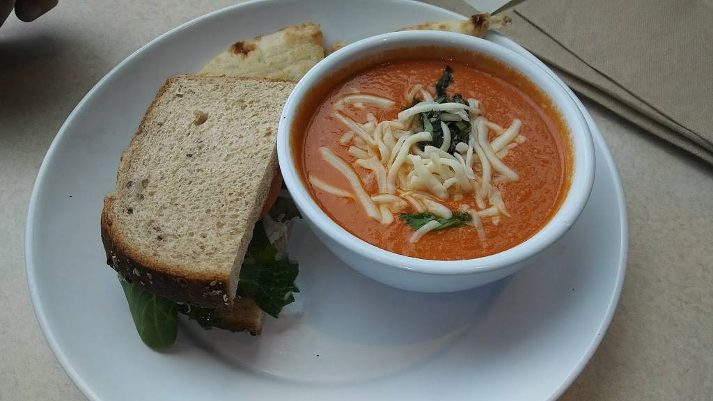 Zoës Kitchen | restaurant | 22941 Lyden Dr Suite 110, Estero, FL 33928, USA | 2394943540 OR +1 239-494-3540