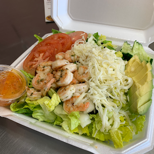 Capones Pizza | meal takeaway | 2820 Boniface Pkwy, Anchorage, AK 99504, USA | 9073397970 OR +1 907-339-7970