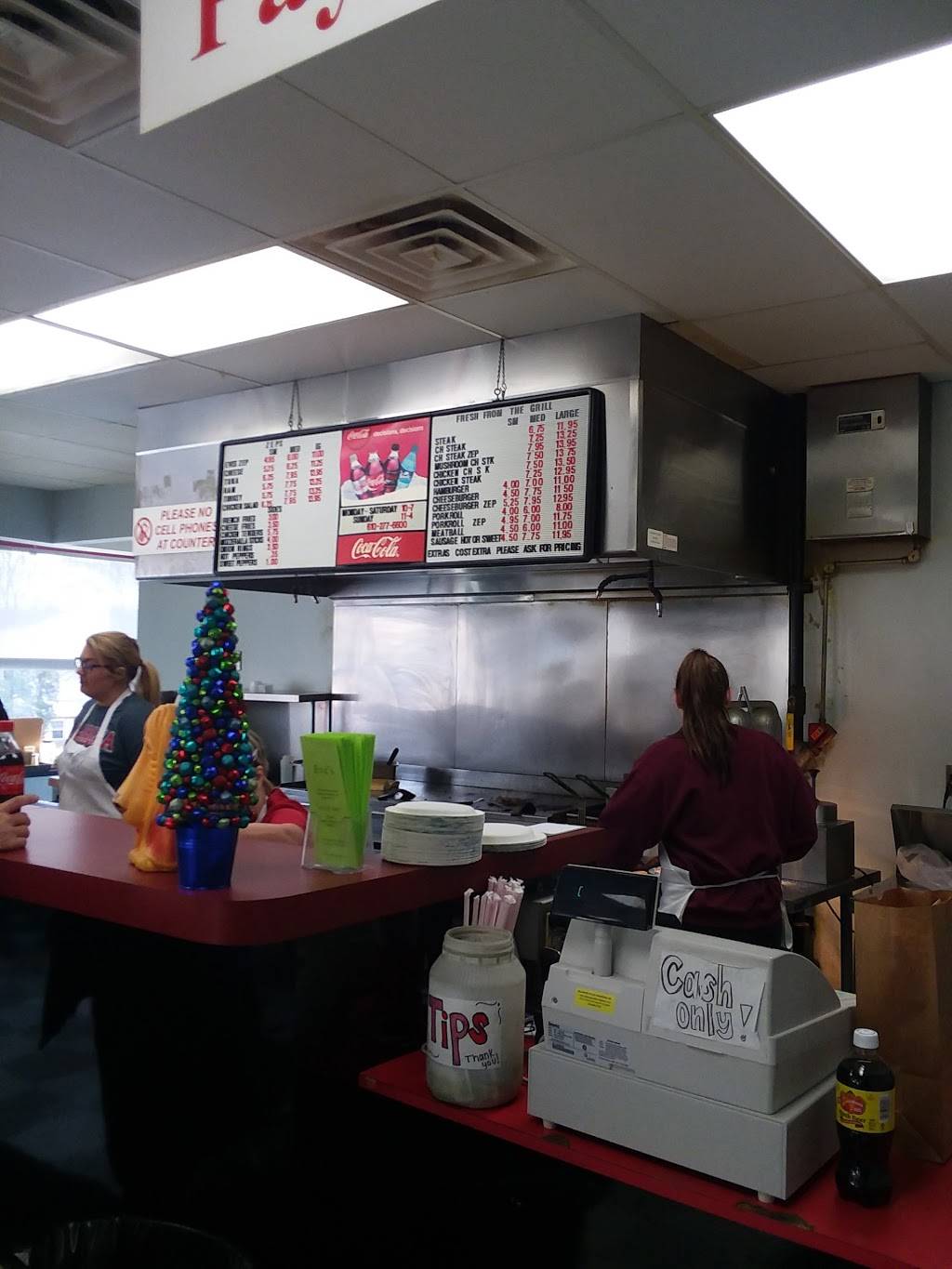 Eves Lunch | meal takeaway | 320 E Johnson Hwy, Norristown, PA 19401, USA | 6102776600 OR +1 610-277-6600