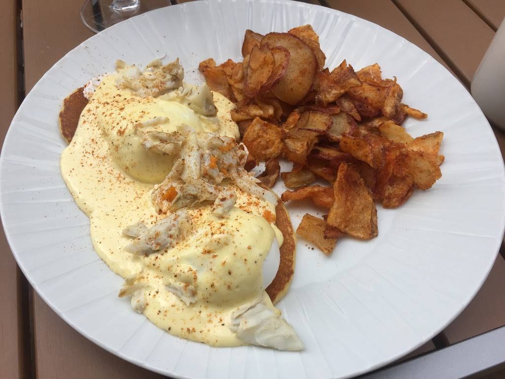 Azure | night club | 100 Westgate Cir, Annapolis, MD 21401, USA | 4109724340 OR +1 410-972-4340