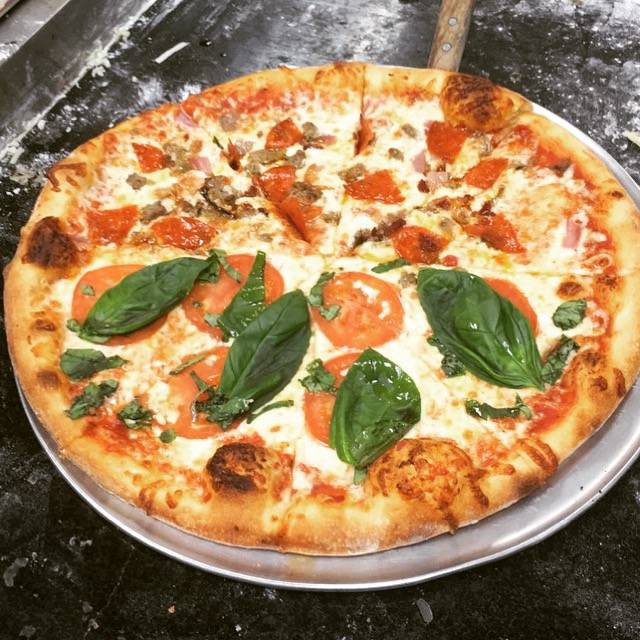 Johnny Bs Pizza & Italian Deli | meal delivery | 23269 FL-7 #112, Boca Raton, FL 33428, USA | 5617176567 OR +1 561-717-6567