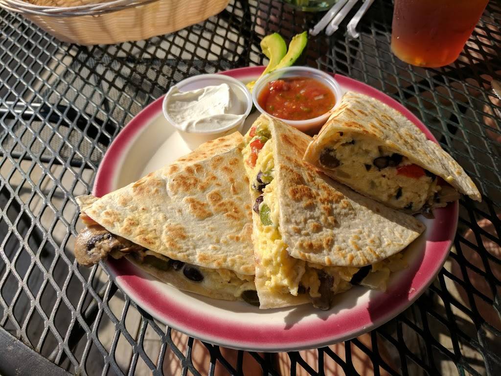 The Cupboard Café | meal takeaway | 137 Huddle Rd, New Harbor, ME 04554, USA | 2076773911 OR +1 207-677-3911