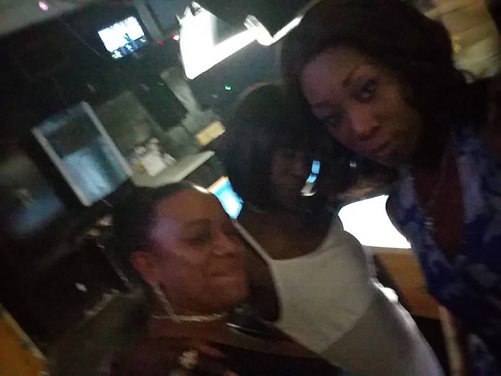 Wang Wang Diner | restaurant | 1703 W Butler St, Philadelphia, PA 19140, USA | 2676395466 OR +1 267-639-5466