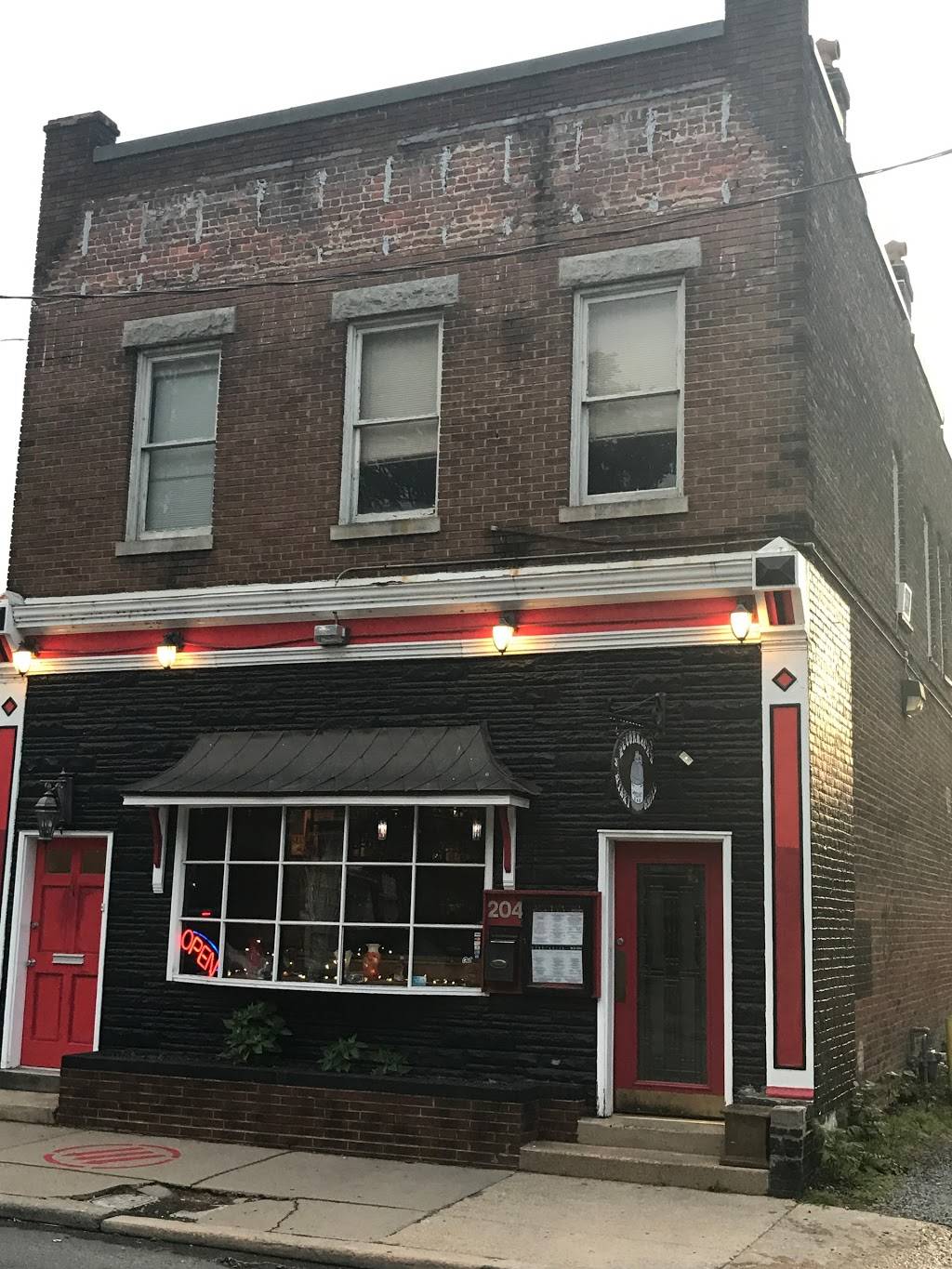 McCormacks Whisky Grill | restaurant | 204 N Robinson St, Richmond, VA 23220, USA | 8043345426 OR +1 804-334-5426