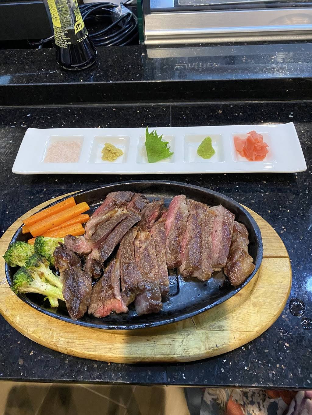 Kabuto Sushi & Grill | restaurant | 5661 Red Bug Lake Rd, Winter Springs, FL 32708, USA | 4074783390 OR +1 407-478-3390