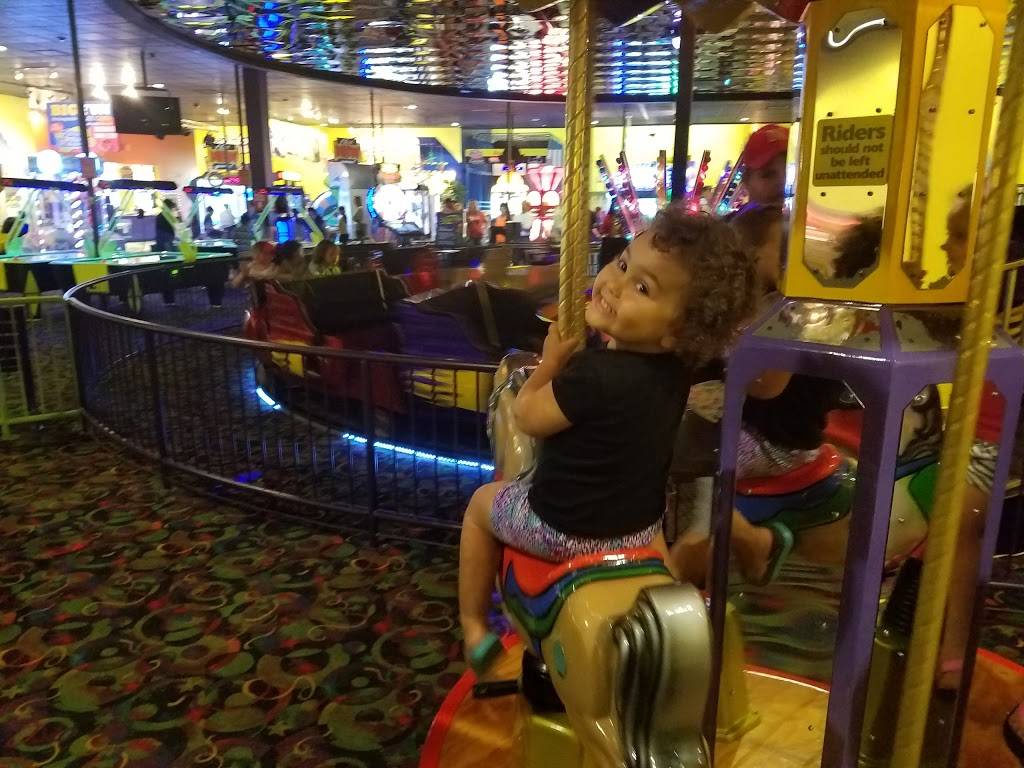 The Amazing Pizza Machine | restaurant | 13955 S Plaza, Omaha, NE 68137, USA | 4028291777 OR +1 402-829-1777