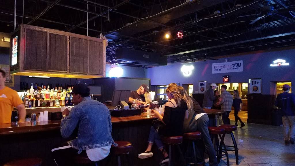 Uptown Bar and Grill | restaurant | 1912 Cumberland Ave, Knoxville, TN 37916, USA | 8655254442 OR +1 865-525-4442