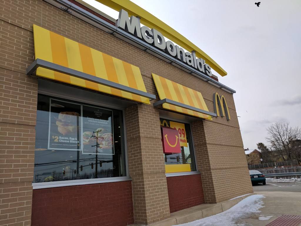 McDonalds | cafe | 8735 Richmond Hwy, Alexandria, VA 22309, USA | 7037800710 OR +1 703-780-0710