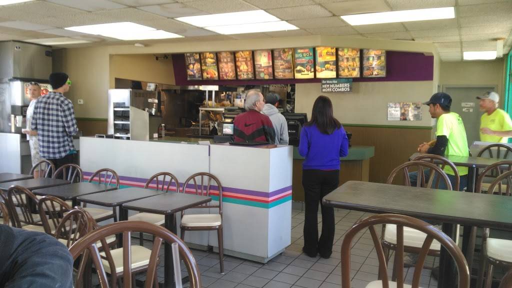 Taco Bell | meal takeaway | 835 Delaware Ave, Marysville, OH 43040, USA | 9376443424 OR +1 937-644-3424