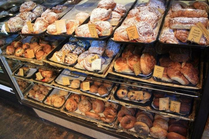 Continental Bakery | bakery | 1909 Cahaba Rd, Birmingham, AL 35223, USA | 2058705584 OR +1 205-870-5584