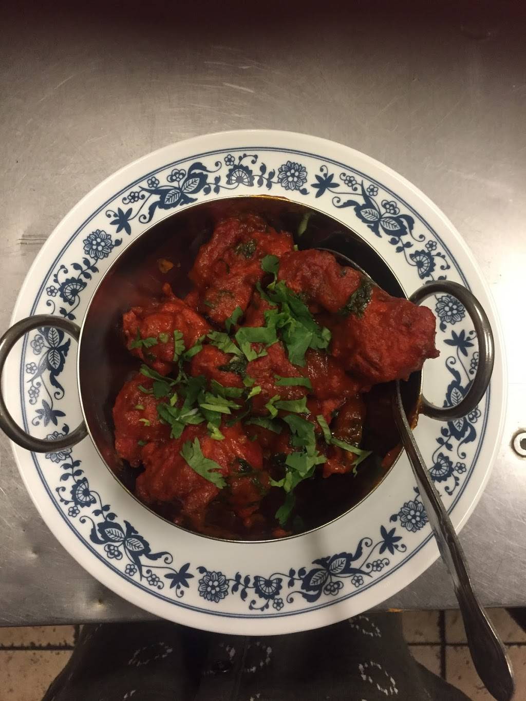 Mantra Indian Bistro | restaurant | 10535 W Greenfield Ave, West Allis, WI 53214, USA | 4149885536 OR +1 414-988-5536