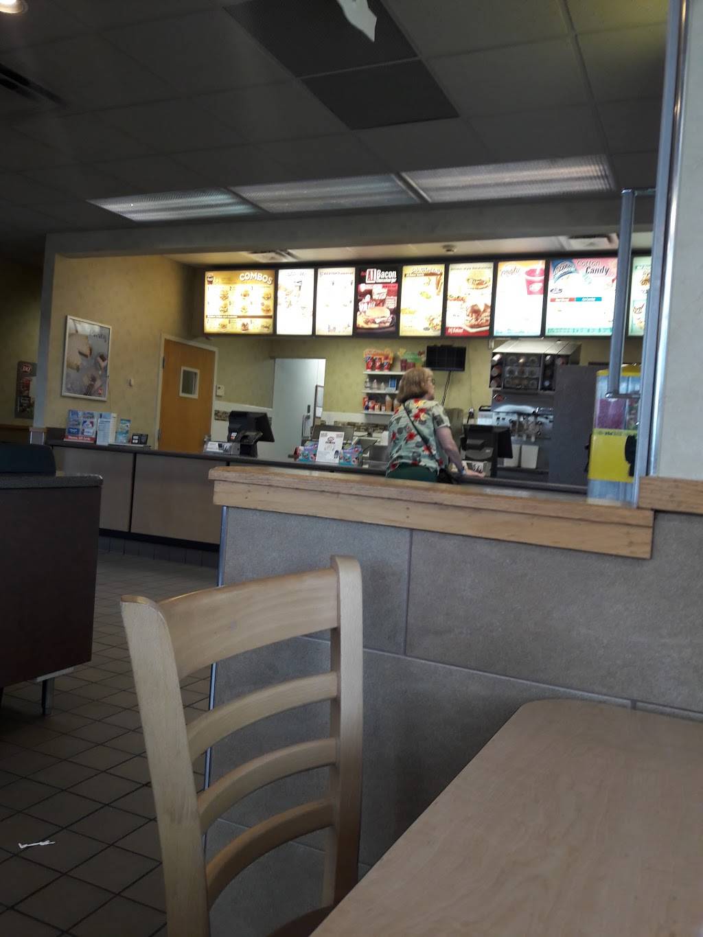 Dairy Queen | restaurant | 4630 Rahncliff Rd, Eagan, MN 55122, USA | 6516882725 OR +1 651-688-2725