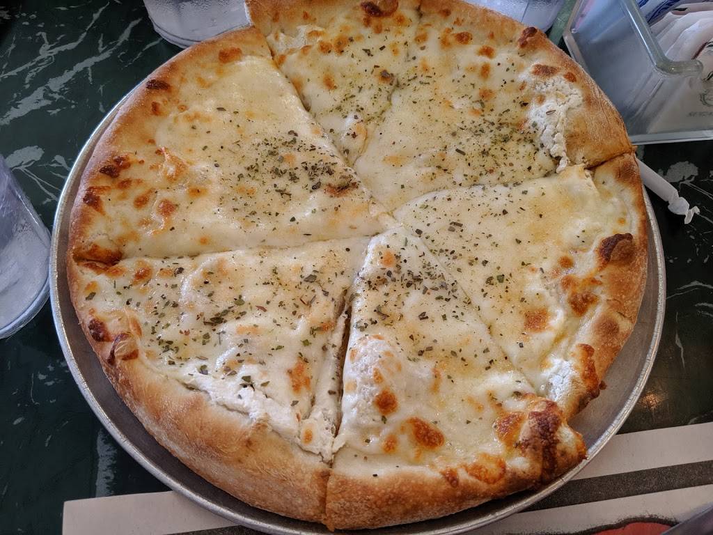 Mimmos Restaurant | restaurant | 102 David Bruce Ave, Charlotte Court House, VA 23923, USA | 4345424999 OR +1 434-542-4999