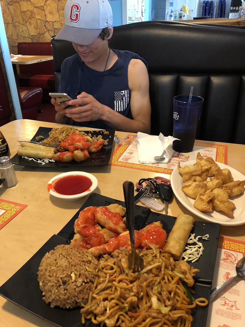 New Hong Kong Restaurant | restaurant | 918 Wine Country Rd, Grandview, WA 98930, USA | 5098824447 OR +1 509-882-4447