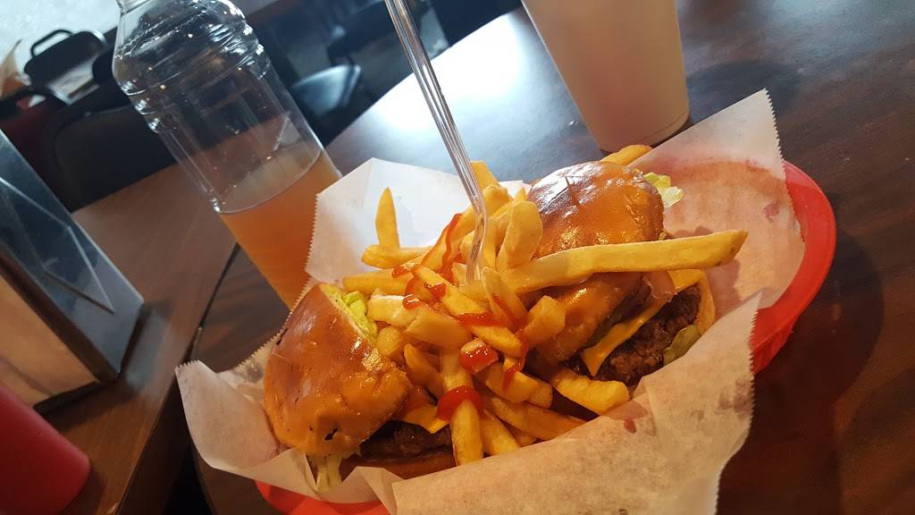 Blackjack Pizza | restaurant | 2536 Martin Luther King Jr Blvd, Dallas, TX 75215, USA | 2145651025 OR +1 214-565-1025