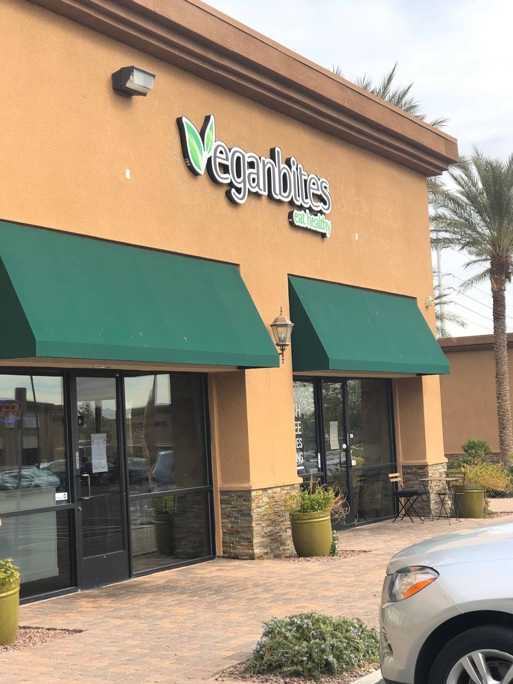 Veganbites Restaurant | bakery | 7293 W Sahara Ave, Las Vegas, NV 89117, USA | 7025277772 OR +1 702-527-7772