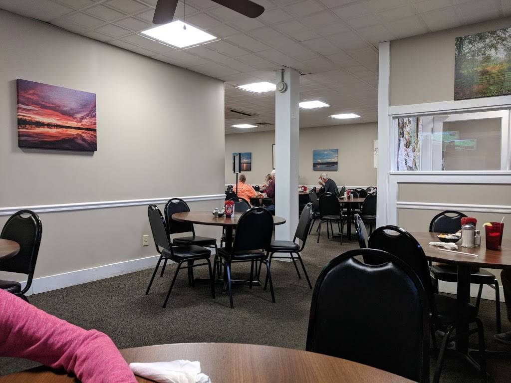 Decatur Family Diner | restaurant | 17315 TN-58, Decatur, TN 37322, USA | 4233343354 OR +1 423-334-3354