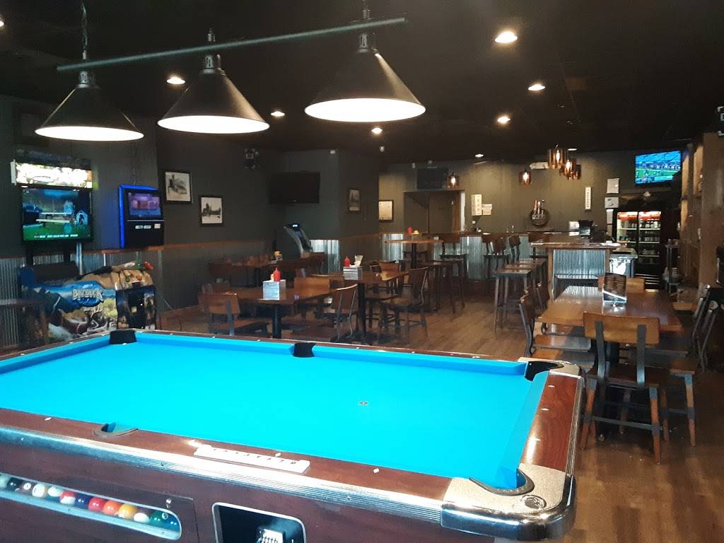 Bourbon Trail | restaurant | 100 Brown St, Runnells, IA 50237, USA | 5159669342 OR +1 515-966-9342