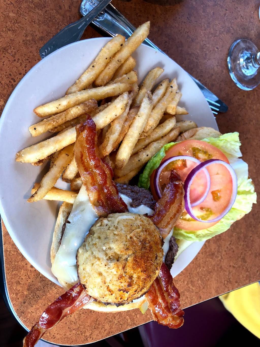 The Surry Seafood Co. | restaurant | 633 Marina Dr, Surry, VA 23883, USA | 7572943700 OR +1 757-294-3700