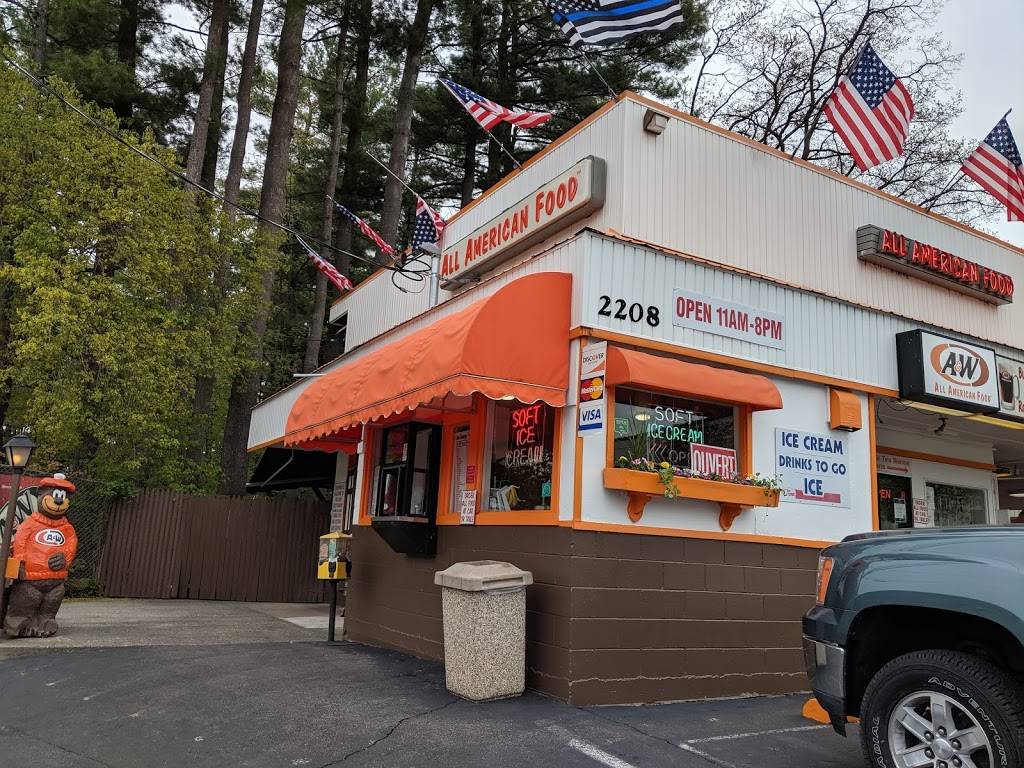 A&W Restaurant | restaurant | 2208 U.S. 9, Lake George, NY 12845, USA | 5186684681 OR +1 518-668-4681