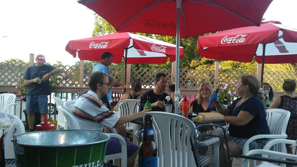 Capn Rons | restaurant | 9300 Chesapeake St, Norfolk, VA 23503, USA | 7575870547 OR +1 757-587-0547