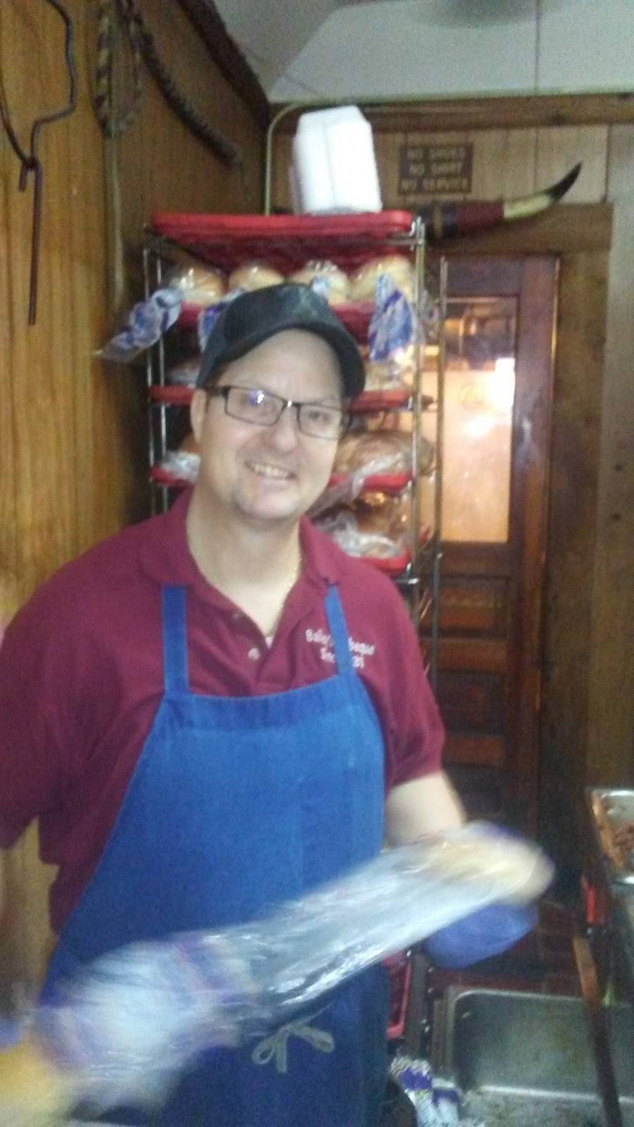 Baileys BBQ | restaurant | 800-898 Taylor St, Fort Worth, TX 76102, USA | 8173357469 OR +1 817-335-7469