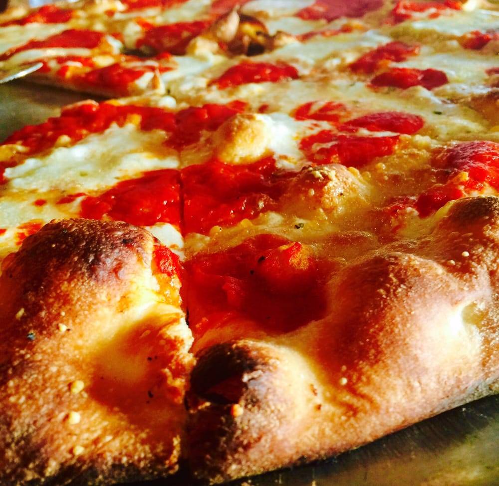 Sals Pizza | restaurant | 220A Oakton Ave, Pewaukee, WI 53072, USA | 2626968001 OR +1 262-696-8001